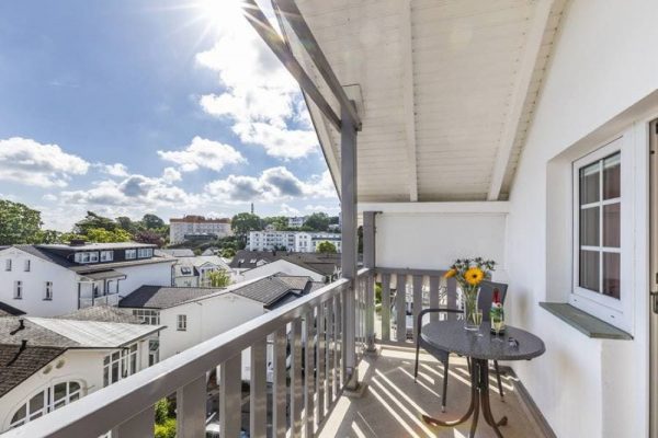 Balkon mit Meerblick der Juniorsuite vom Hotel Stranddistel ind Göhren auf der Insel Rügen