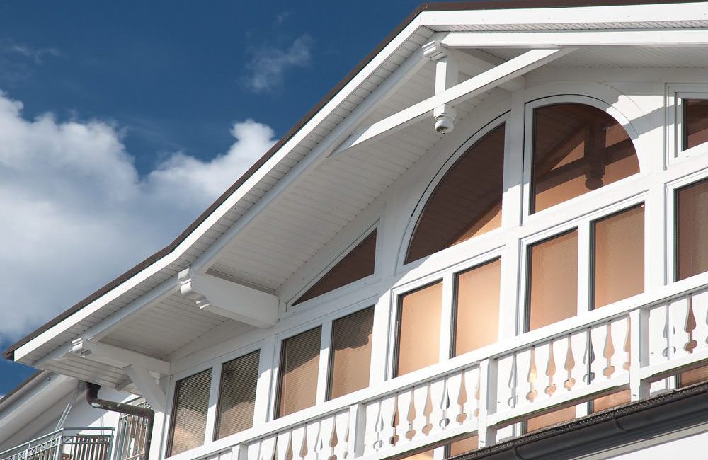Fassade vom Hotel Stranddistel im Ostseebad Göhren auf Rügen