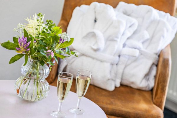 urlaub-goehren-auf--ruegen-hotel-stranddistel-doppelzimmer-mit-balkon-buchen