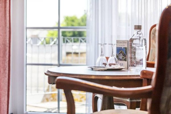 Urlaub in Göhren auf der Insel Rügen im Standard-Doppelzimmer mit Balkon vom Hotel Stranddistel